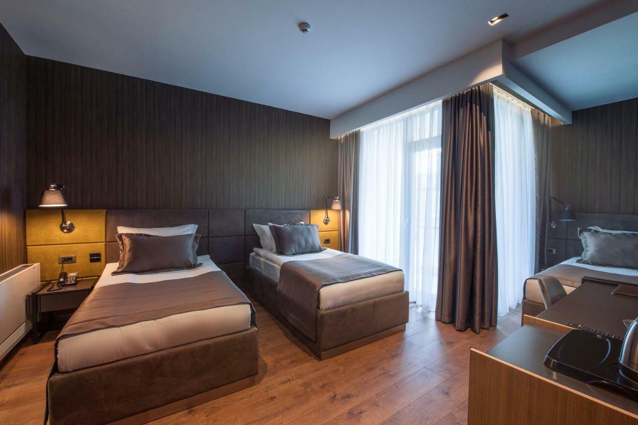 Seraphine Plaza Печ Экстерьер фото