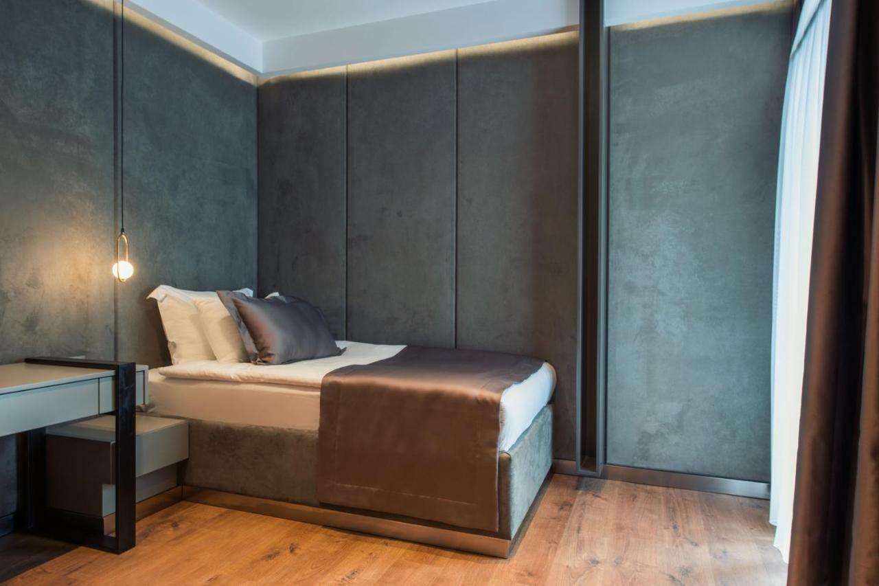 Seraphine Plaza Печ Экстерьер фото
