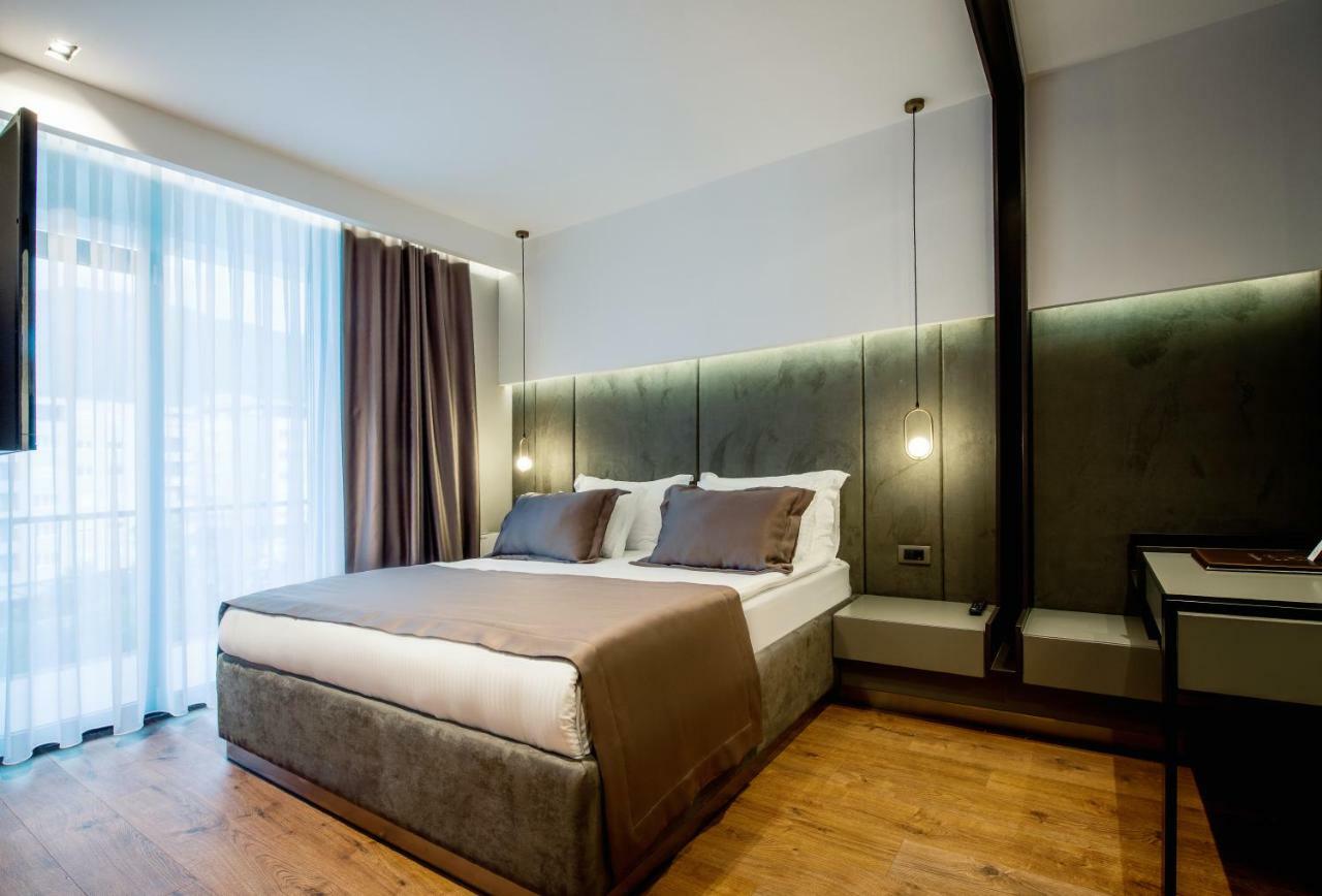 Seraphine Plaza Печ Экстерьер фото